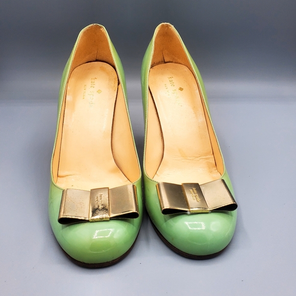 Kate Spade Mint Laquer Leather with Gold Metal Bows Made in Italy Size 8 - Picture 2 of 9